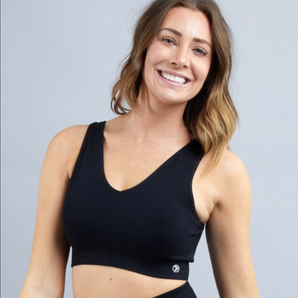 Savvi Ashtanga sports bra black